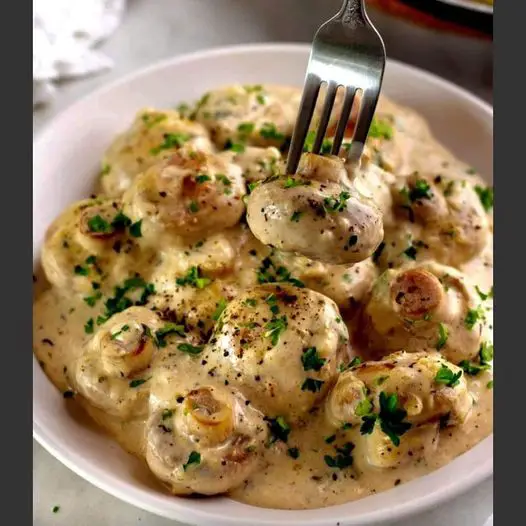 GARLIC PARMESAN MUSHROOMS