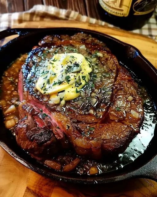 “Discover How to Perfectly Pan-Sear a Ribeye with Luscious Garlic Butter!