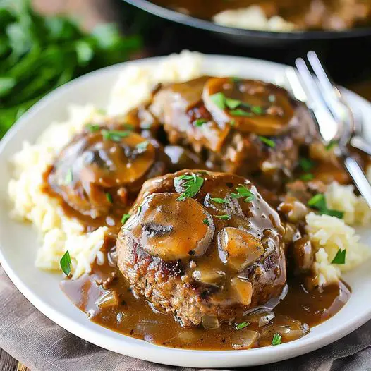 Slow Cooker Savory Salisbury Steak