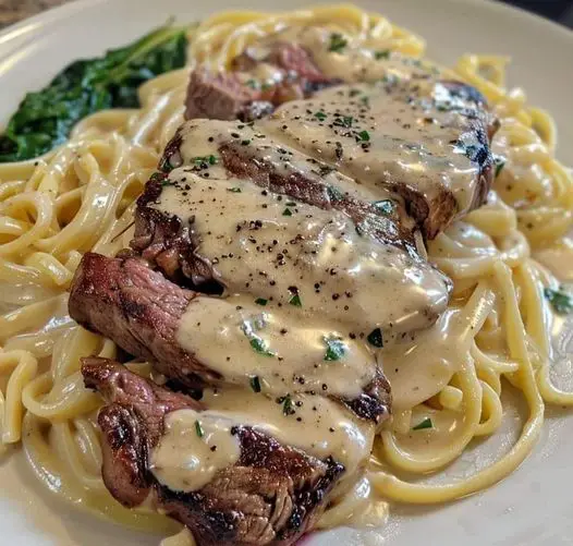 Creamy Steak Alfredo Pasta