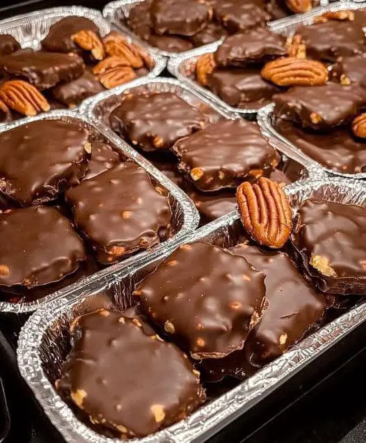 Homemade Turtle Candy With Pecans and Caramel Recipe