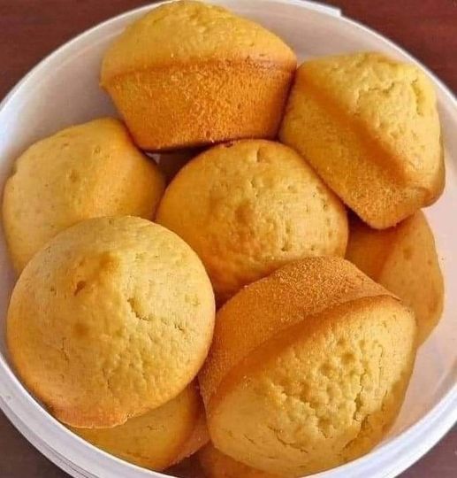 Perfect Vanilla Muffins