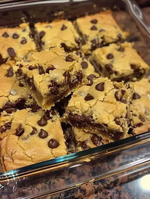 Lazy Chocolate Chip Cookie Bars