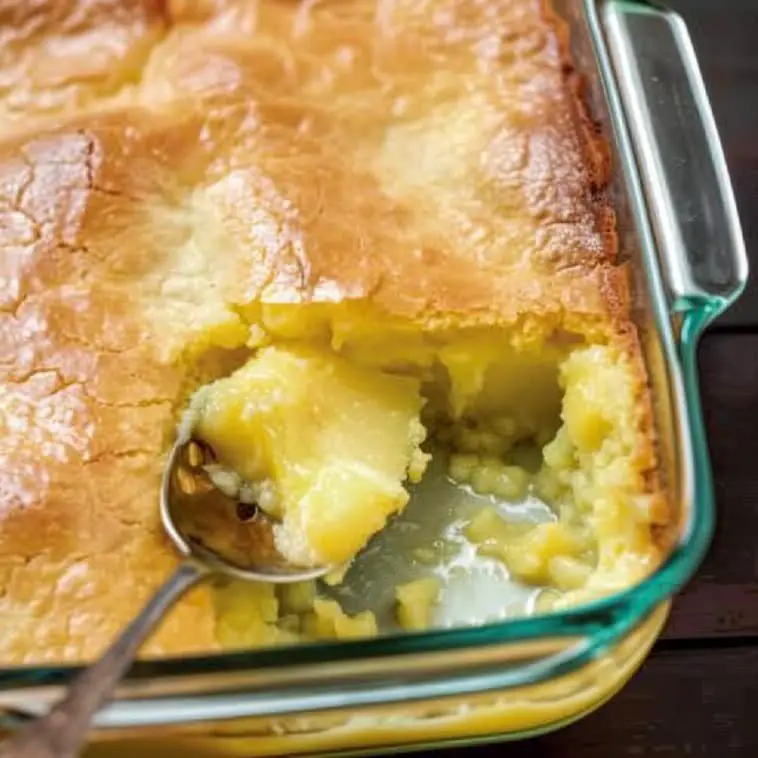 Easy and Delicious: 4-Ingredient Lemon Cream Cheese Dump Cake