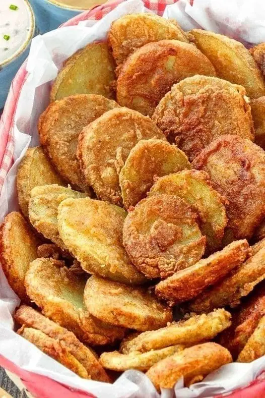 Homemade Crunchy Fried Pickles