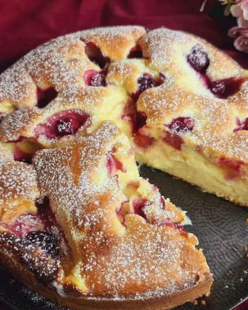 Cherry Cake with Vanilla Pudding Recipe