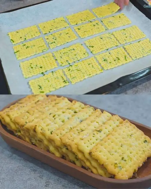 Saltine Crackers with Green Onion