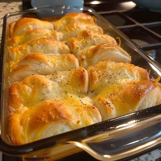 Cheesy Crescent Roll-Ups: A Savory Delight