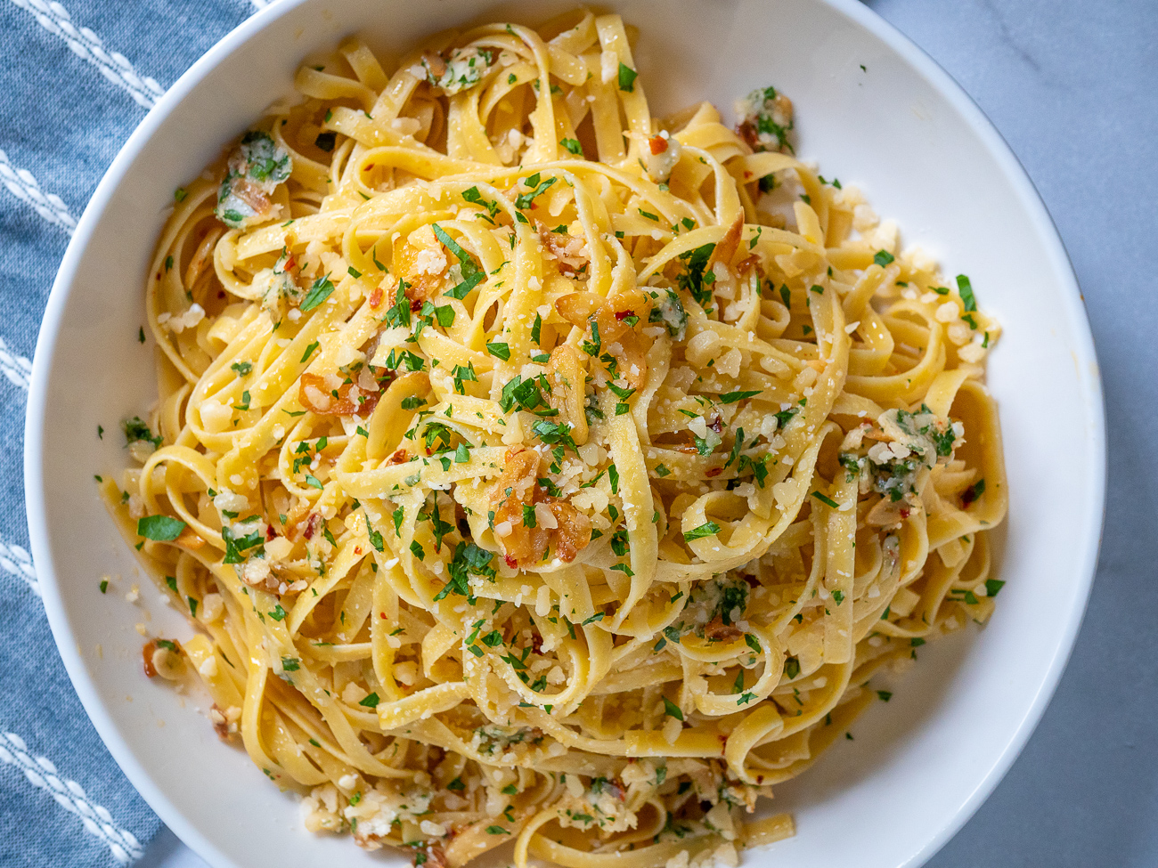 Fettucine Aglio e Olio (I Oy)