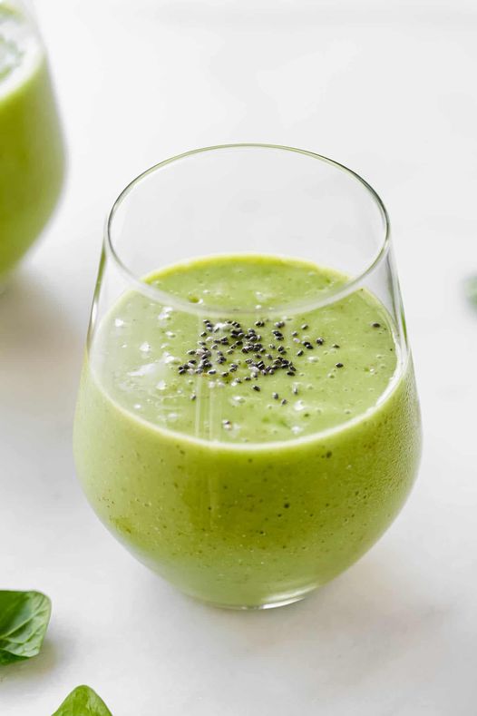 SIMPLE GREEN SMOOTHIE