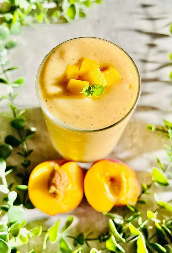 Healthy Peach Mango Smoothie