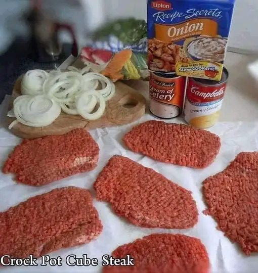 Crockpot Cube Steak with Gravy