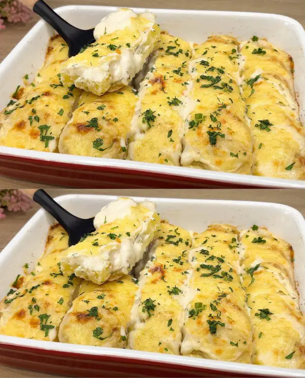 Creamy Cheesy Potato Bake Indulge in a culinary delight!