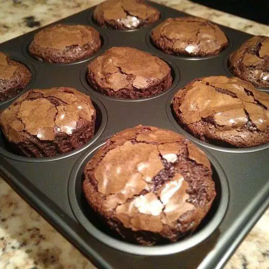 Brownies in Muffin Pans