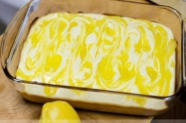 Lemon Cheesecake Bars