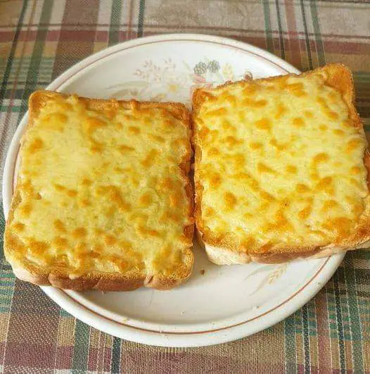 THE BEST AIR FRYER GRILLED CHEESE SANDWICH