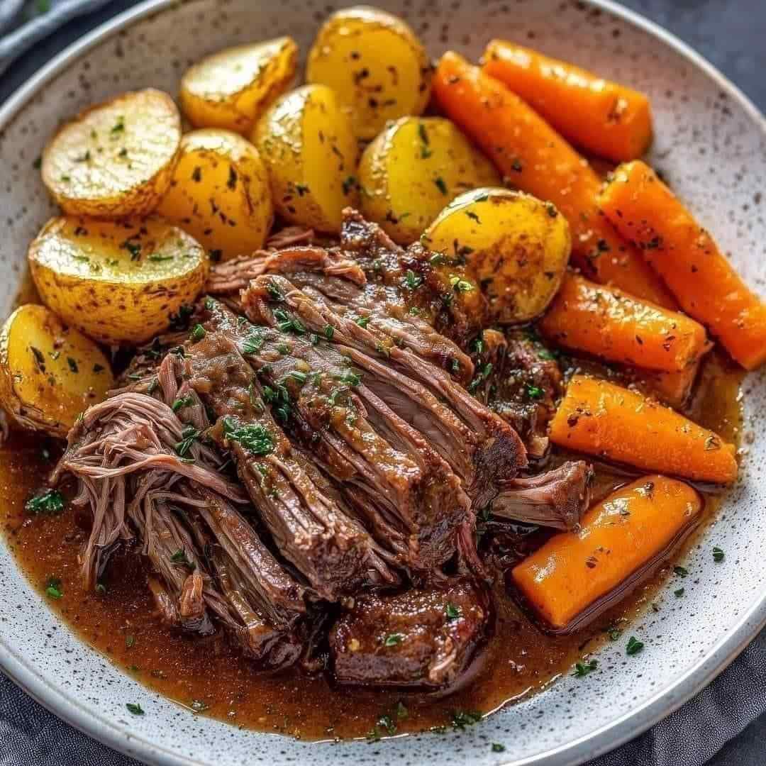 The Ultimate Guide to Cooking a Perfect Pot Roast with Potatoes and Carrots