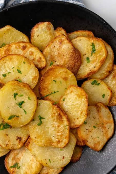 Sliced Potatoes in Air fryer