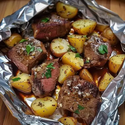 Garlic Steak & Potato Foil Packets