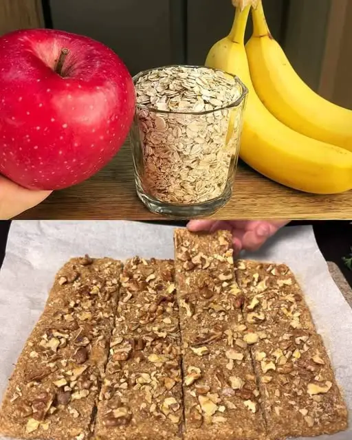 Oatmeal, Apple, and Banana Bake