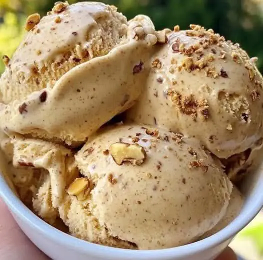 Peanut Butter Banana Ice Cream