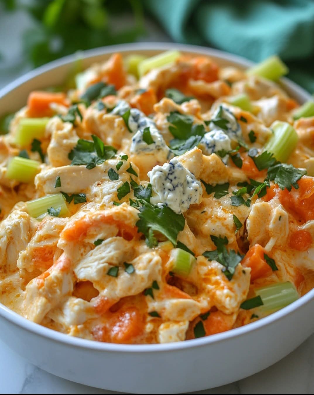 Buffalo Cauliflower Chicken Bowl recipe ️