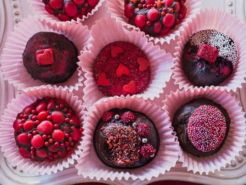 5 Ways to Decorate Truffles for Valentine’s Day