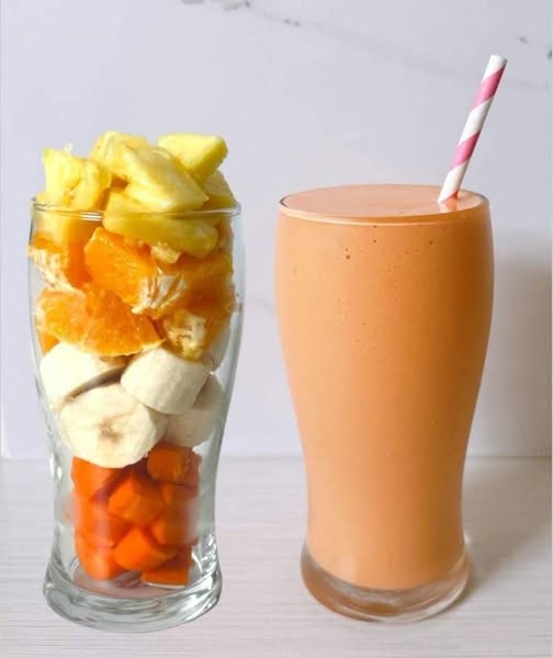 Tropical Carrot Smoothie