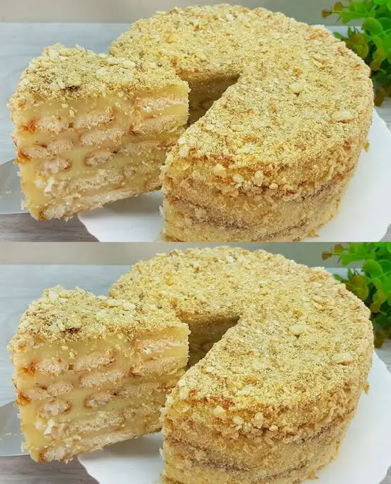 No-Bake Napoleon Cake (With Puff Pastry Biscuits)