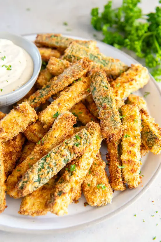 Easy and Crispy Air Fryer Zucchini Fries