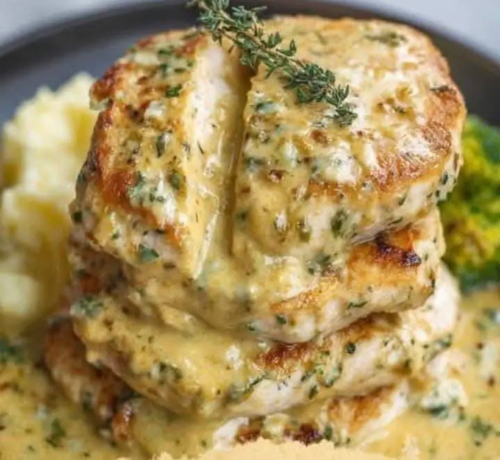 Mediterranean Chicken in Boursin Sauce with Garlic and Fine Herbs 1 541047434 122227619384040557 1411783957312738468 n 1